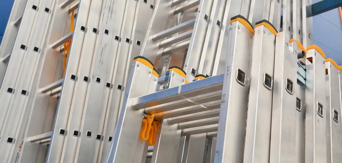 ladder-selection-is-505949511-1140x546