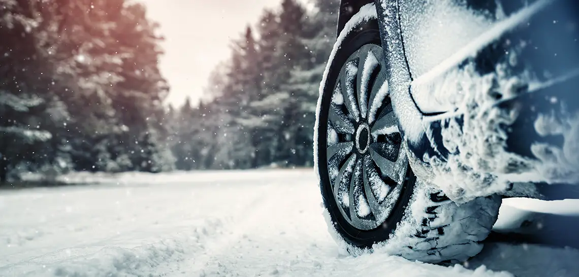 winter-driving-is-910460770-1140x546